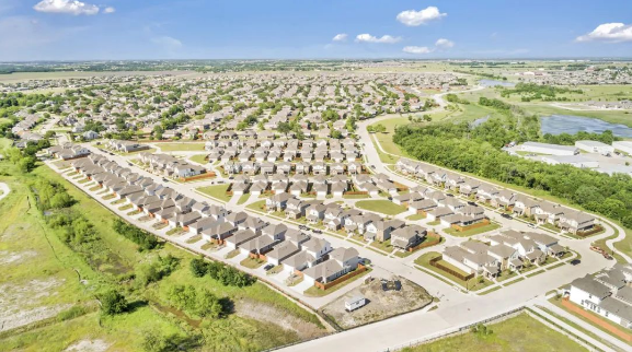 Pretium及Ares 25亿美元收购长租别墅运营商Front Yard Residential！