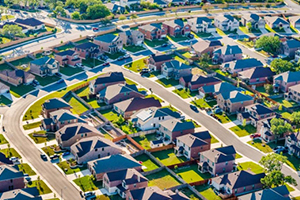 每次大放水均是财富再分配，一季度美国房东躺赚2万亿美元！