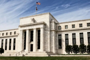 彭博社调查显示美联储或于11月宣布缩减购债并于2023年加息